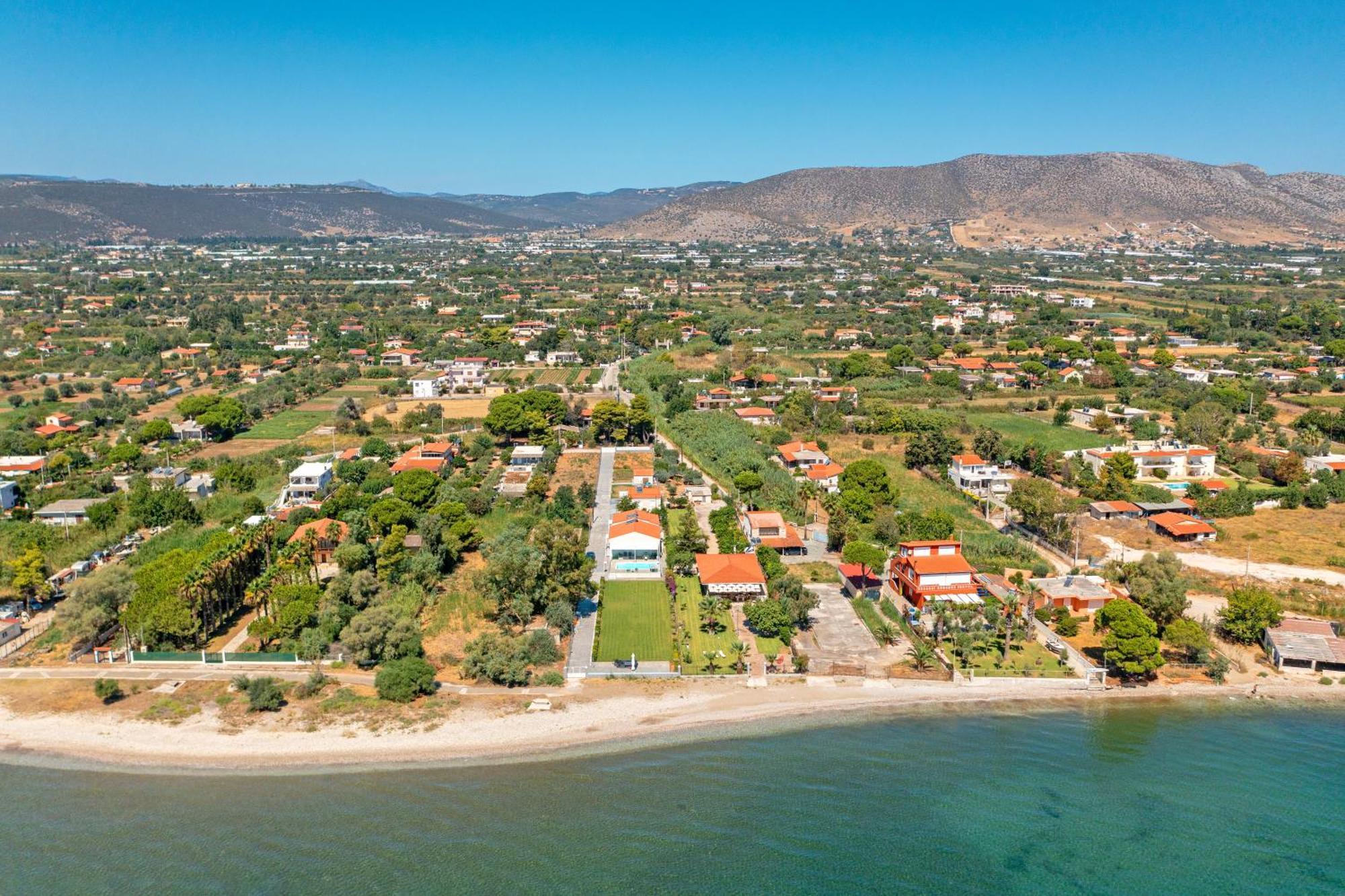 Maria'S Mansion 3 M From The Sea Villa Marathón Buitenkant foto