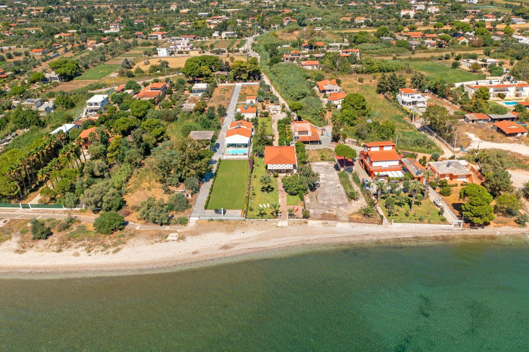 Maria'S Mansion 3 M From The Sea Villa Marathón Buitenkant foto